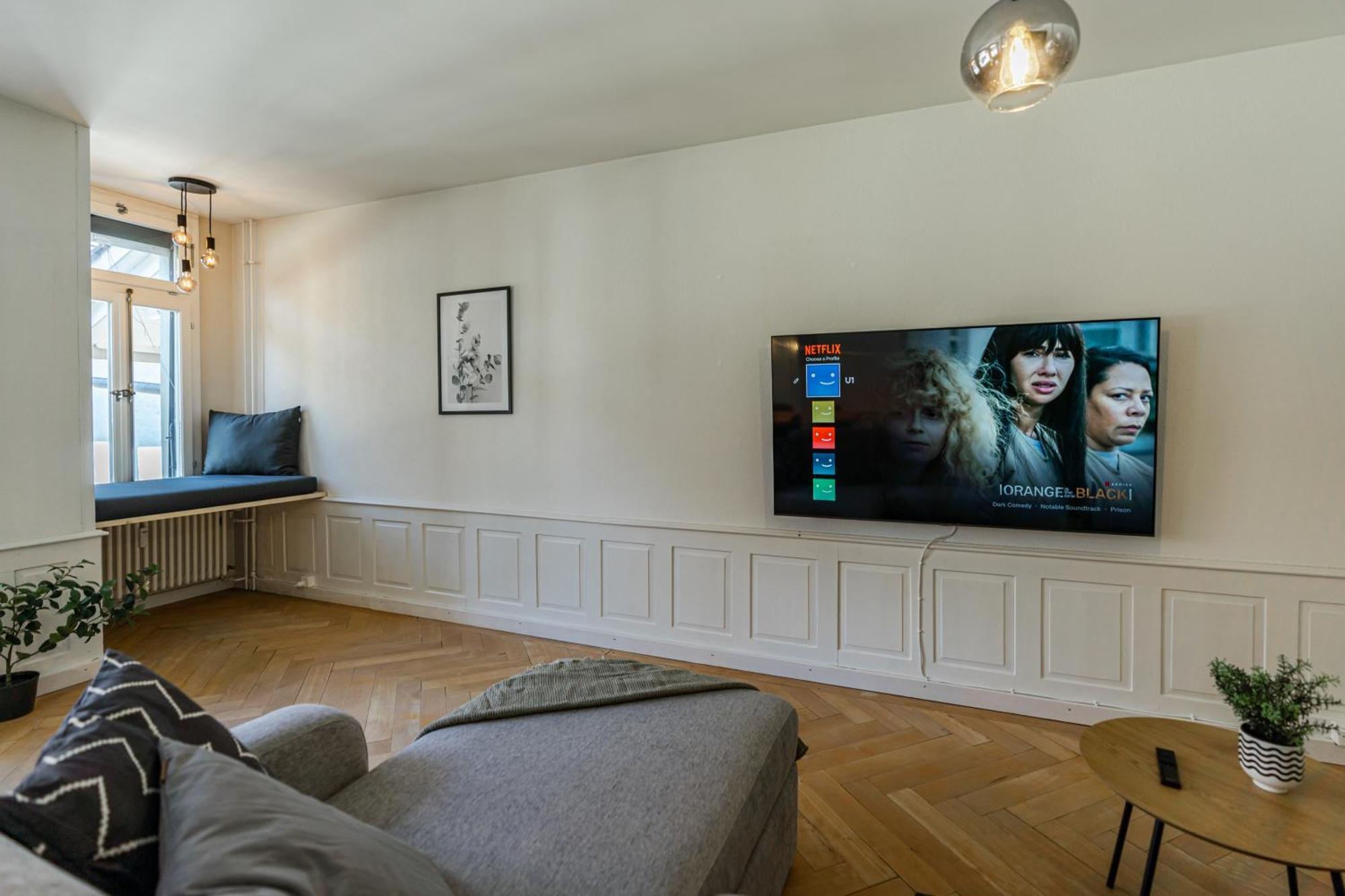 Historische Wohnung Im Herzen Der Thuner Altstadt Esterno foto