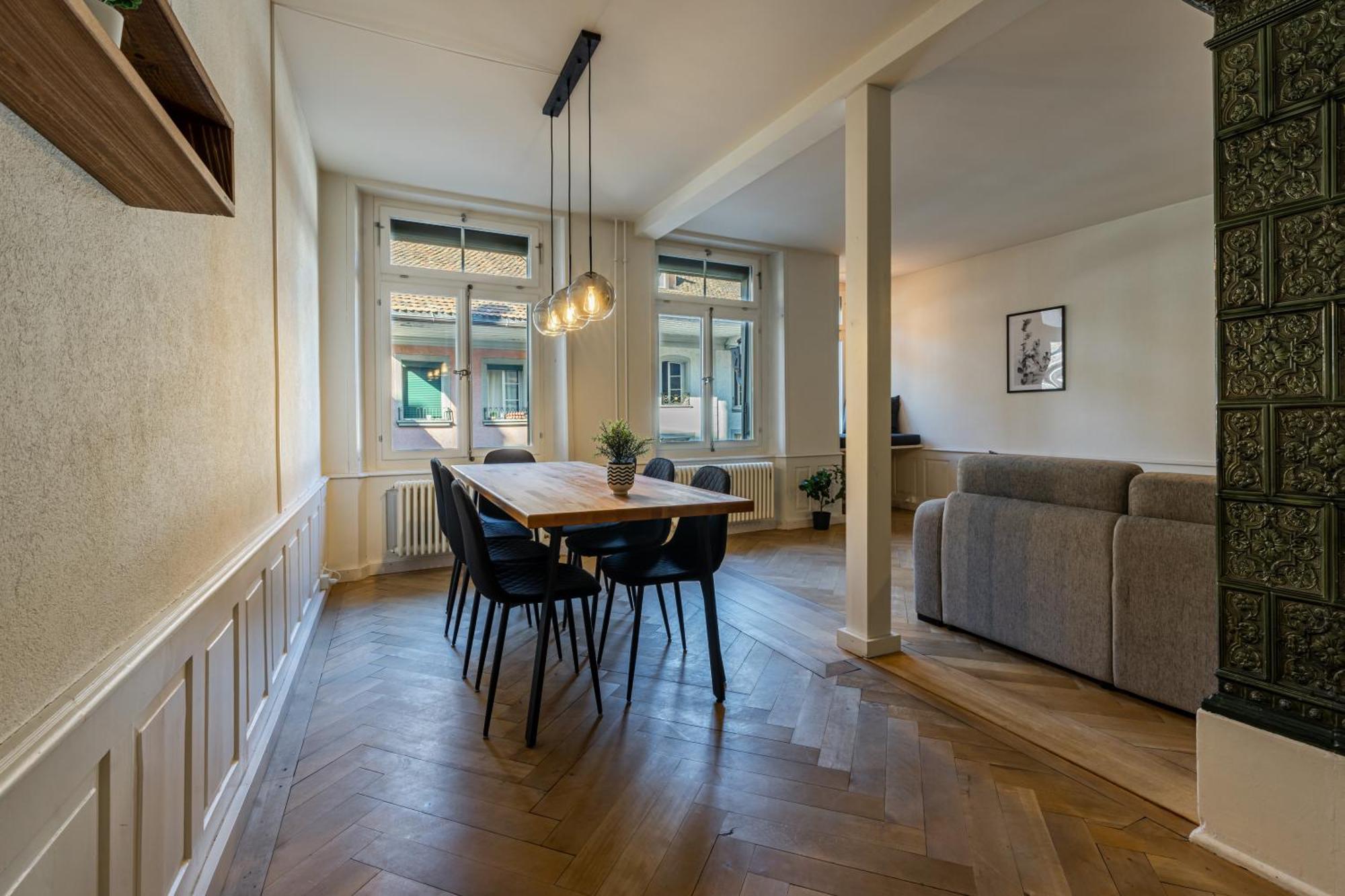 Historische Wohnung Im Herzen Der Thuner Altstadt Esterno foto