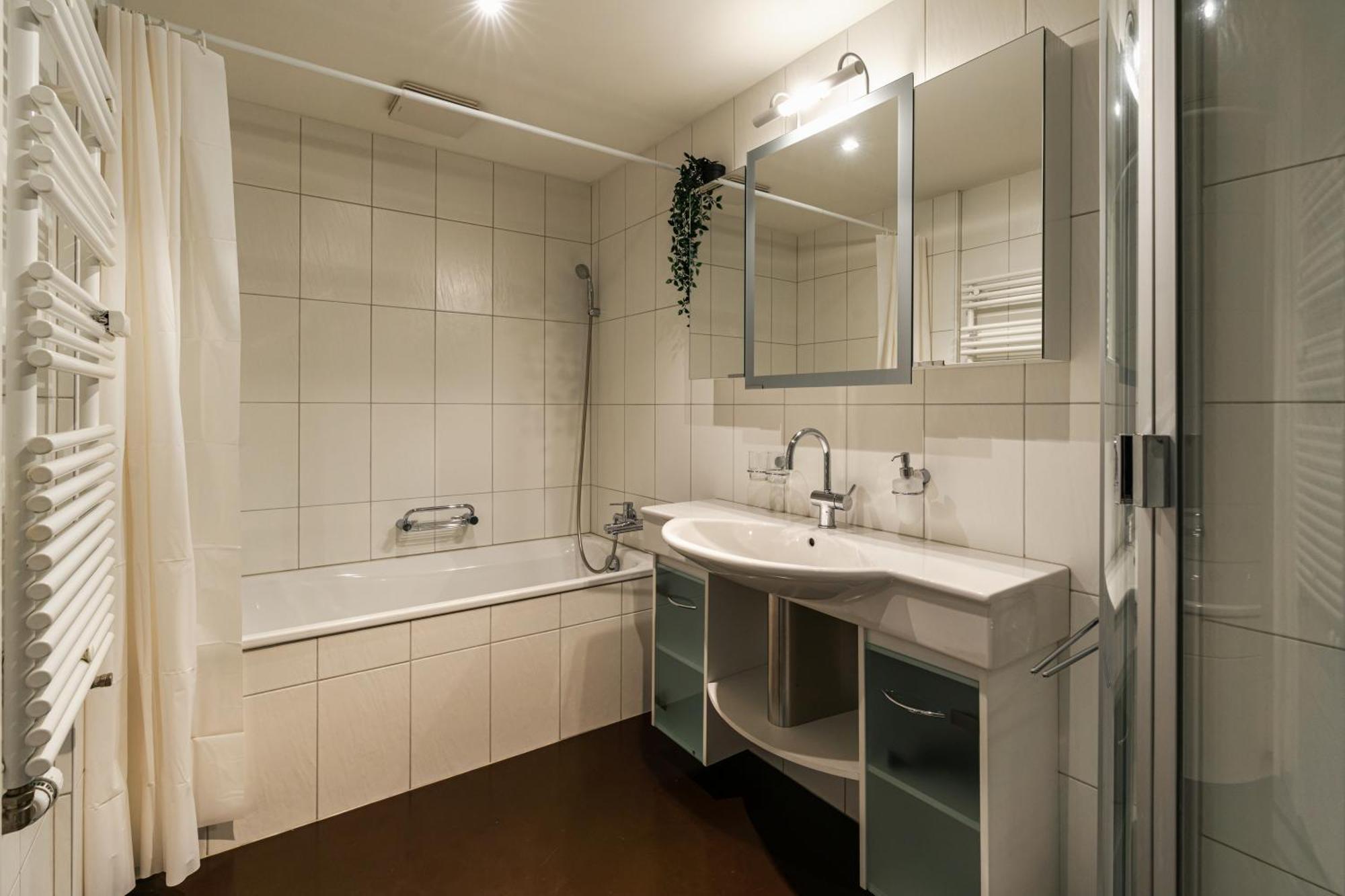 Historische Wohnung Im Herzen Der Thuner Altstadt Esterno foto